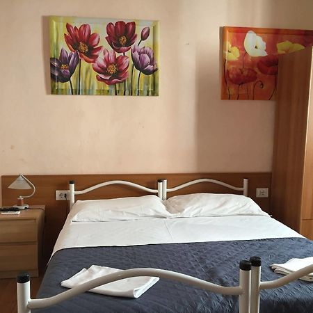 Volturno House Hostel Roma Ngoại thất bức ảnh