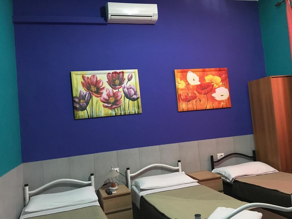 Volturno House Hostel Roma Phòng bức ảnh