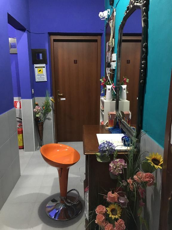 Volturno House Hostel Roma Phòng bức ảnh